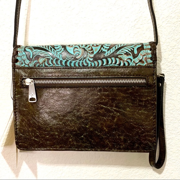 ⬇️ $140 | Patricia Nash Tooled Crossbody Bag. - Picture 7 of 7